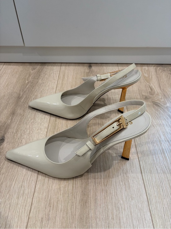 Shutz Shoes - Patent Slingback Pointed Heels in Cream with Gold Buckle